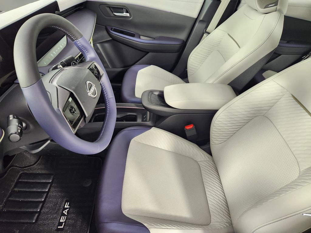 New 2026 Nissan Leaf Platinum+ w/ Cargo Package (Platinum+) FWD image 10