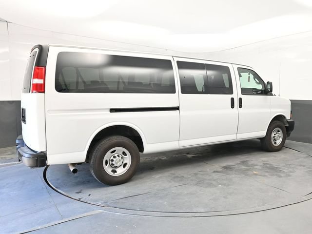 Used 2024 Chevrolet Express 3500 LS RWD image 7
