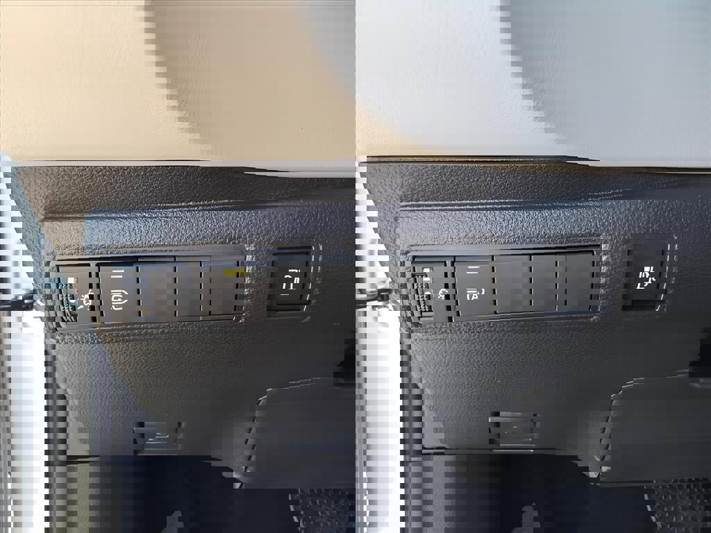 Certified 2026 Toyota Corolla LE image 15