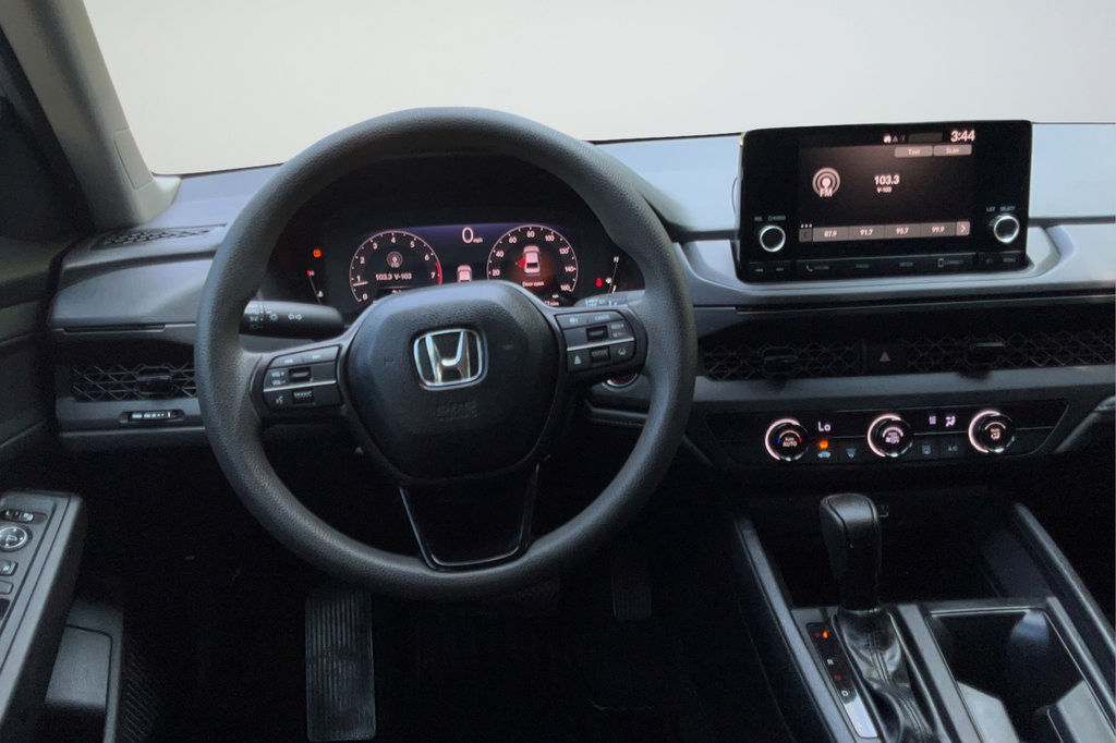Used 2025 Honda Accord LX image 12