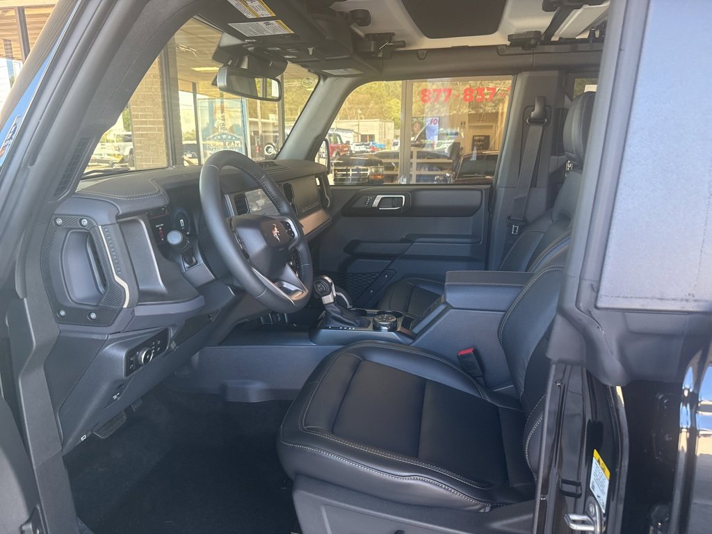 New 2025 Ford Bronco Badlands image 8