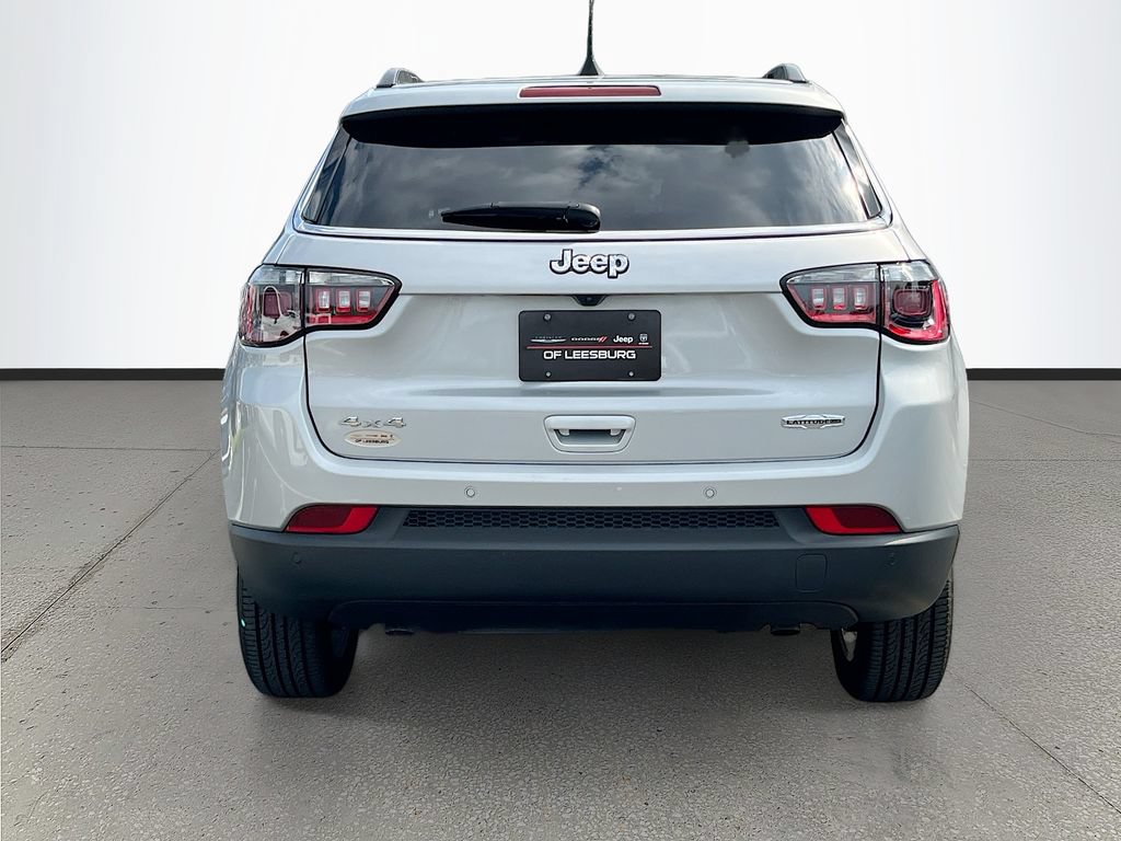 Used 2024 Jeep Compass Latitude AWD/4WD image 6
