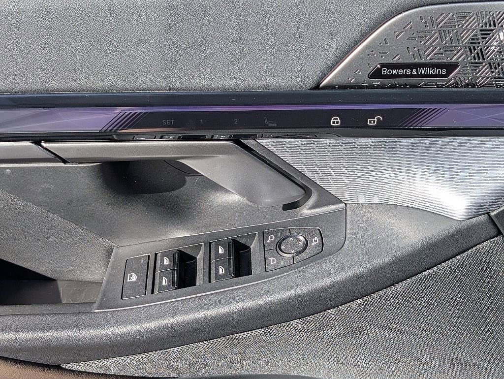 Used 2024 BMW i5 M60 image 28