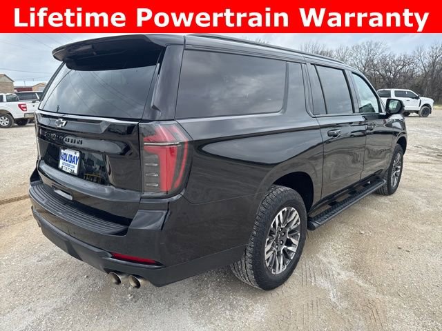Used 2025 Chevrolet Suburban Z71 image 7
