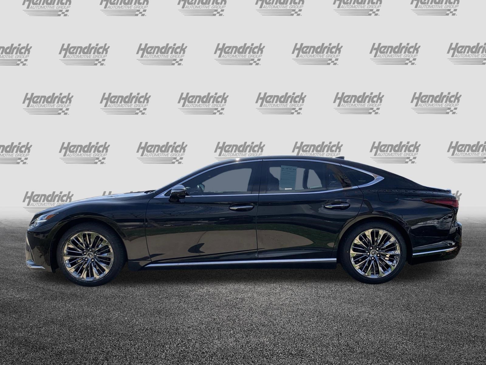 Used 2022 Lexus LS 500 500 w/ Accessory Package (Z2) image 7