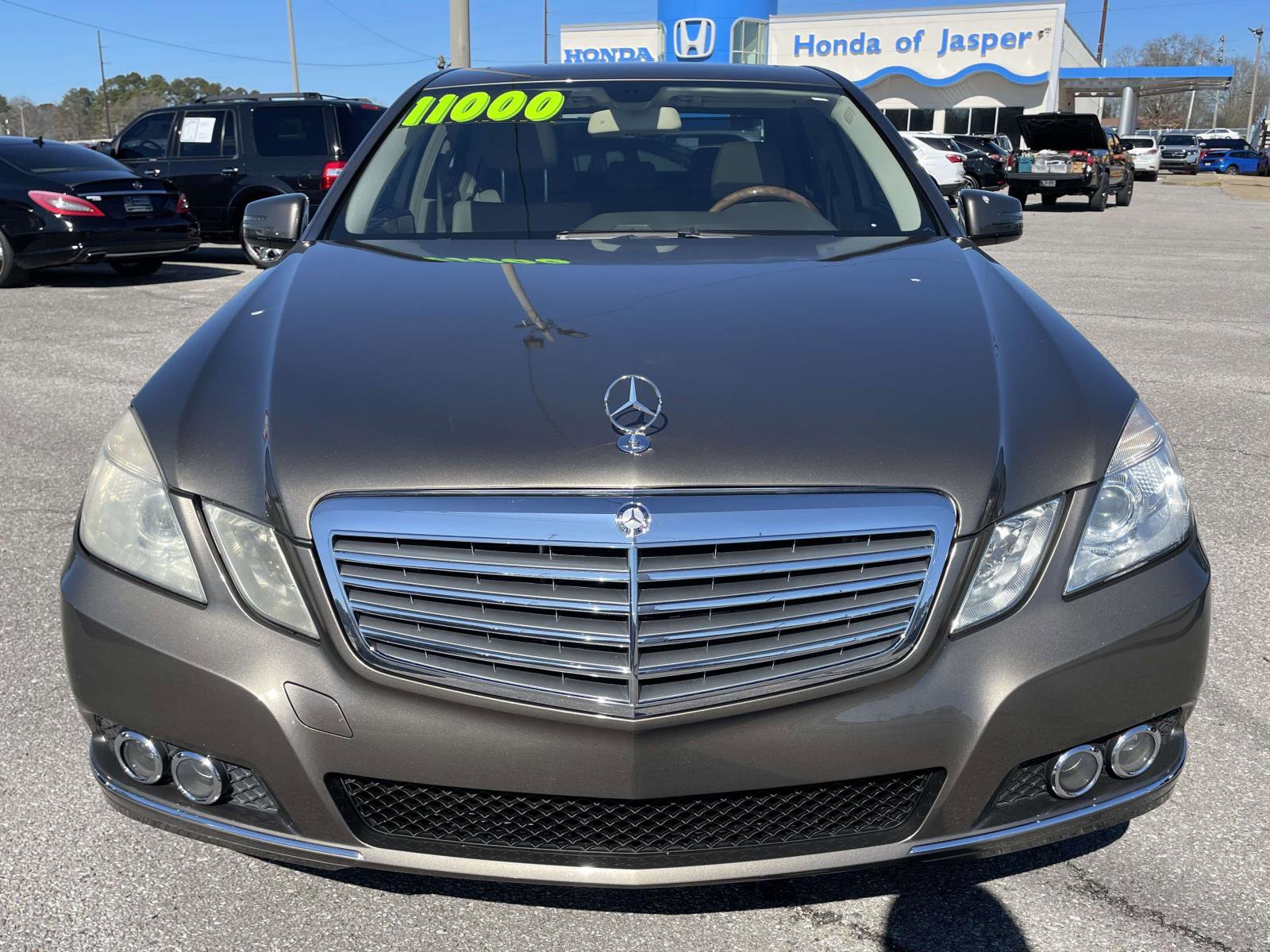 Used 2011 Mercedes-Benz E 350 4MATIC Sedan image 6