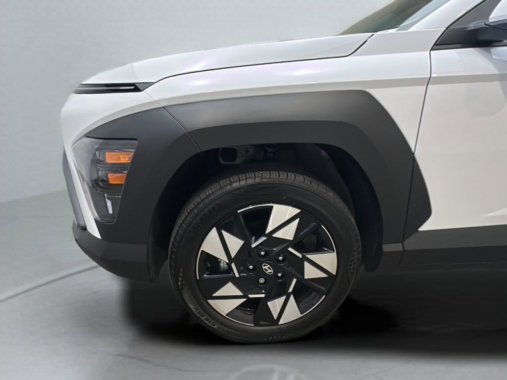 Certified 2025 Hyundai Kona SEL image 3