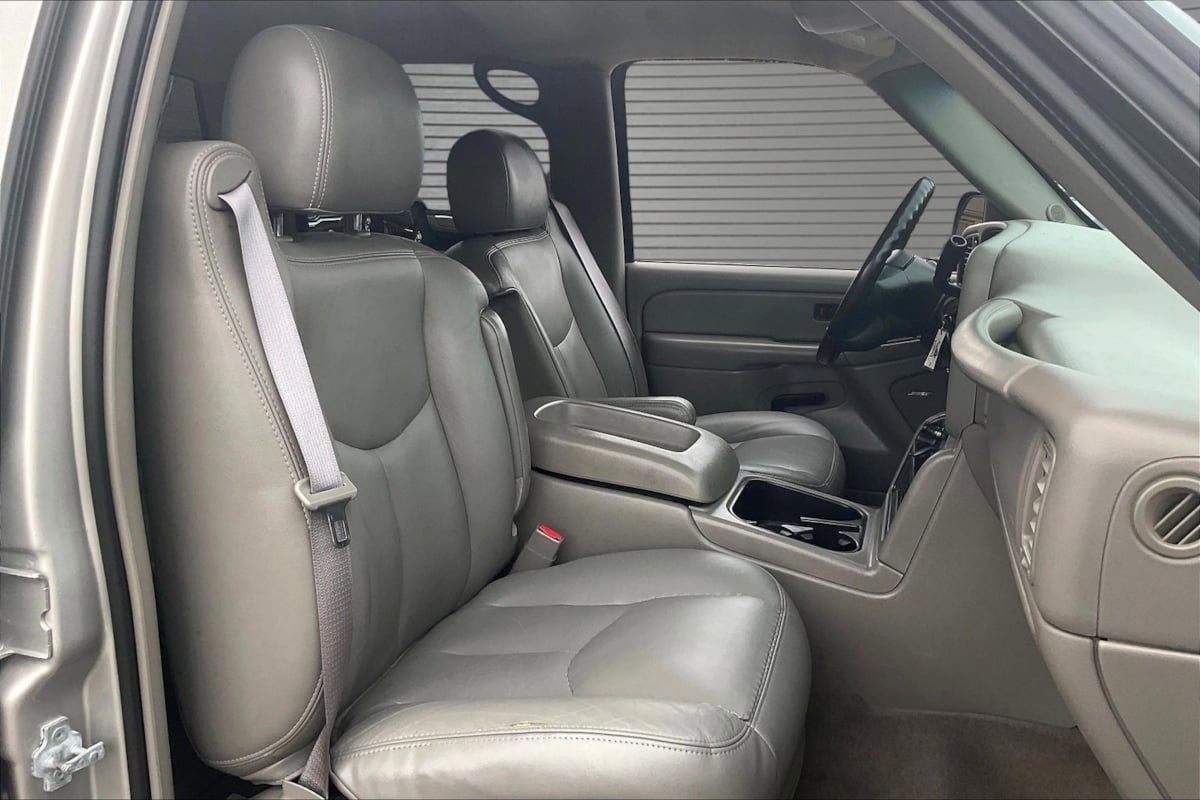 Used 2005 GMC Sierra 1500 SLT w/ Light Duty Power Package image 27