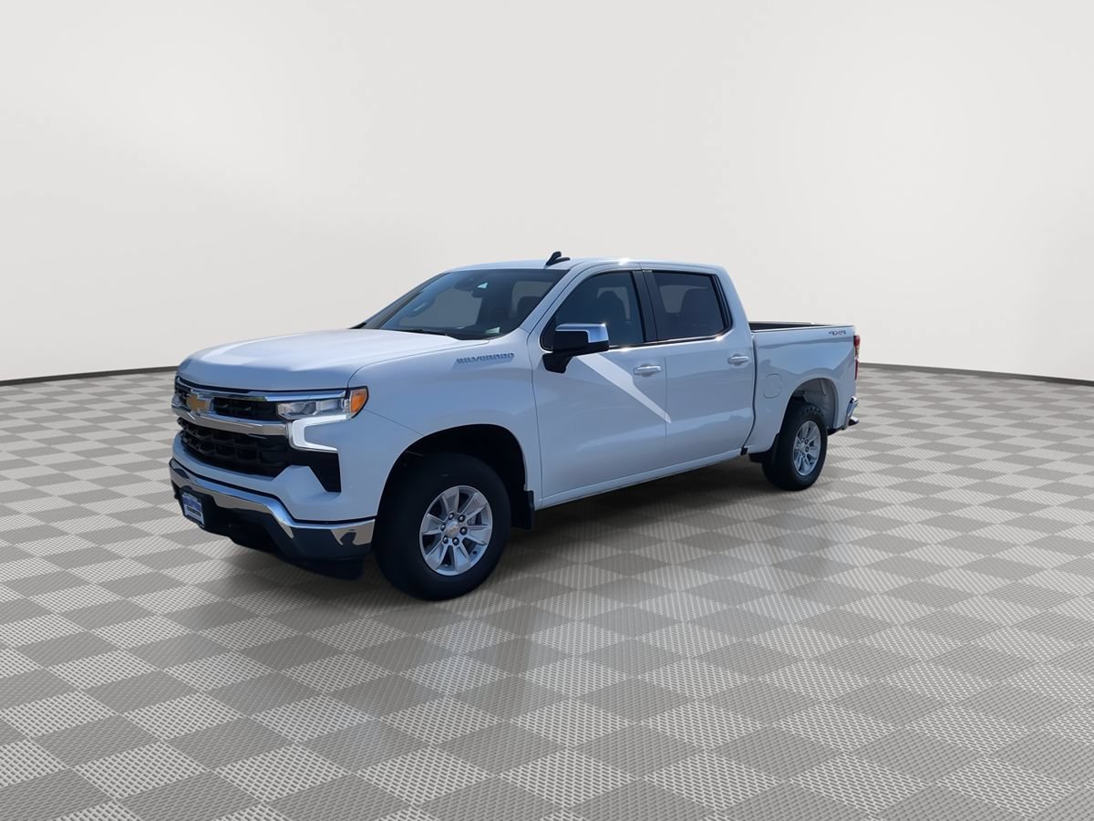 Used 2025 Chevrolet Silverado 1500 LT AWD/4WD image 3