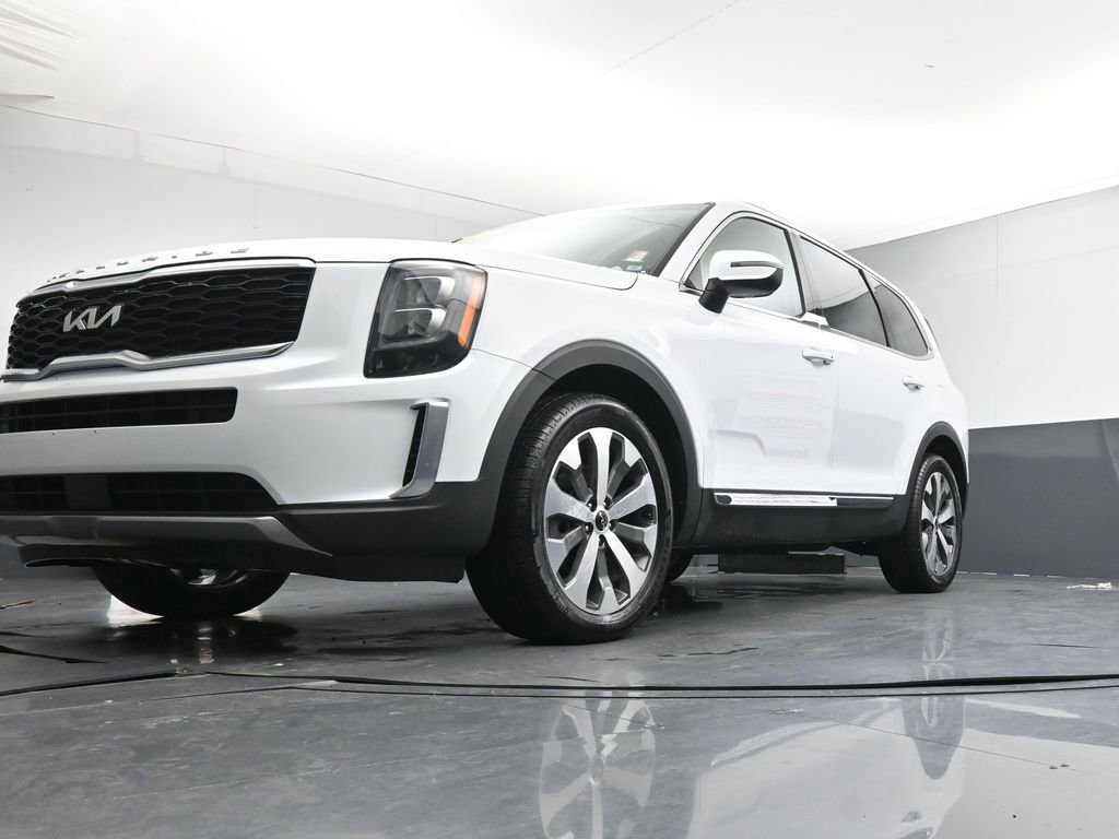 Used 2022 Kia Telluride EX w/ EX Premium Package image 36