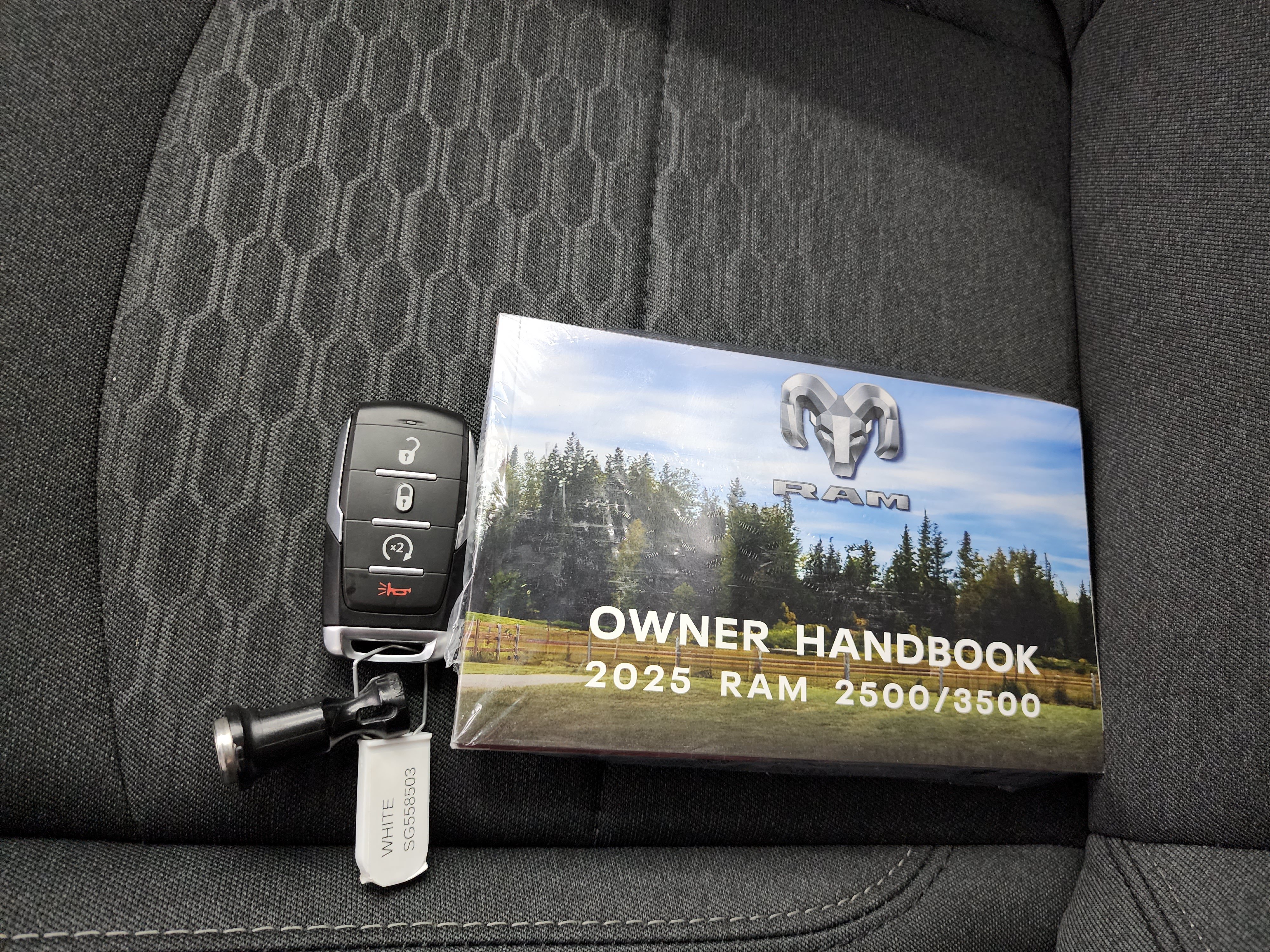 Used 2025 RAM 2500 Lone Star AWD/4WD image 45