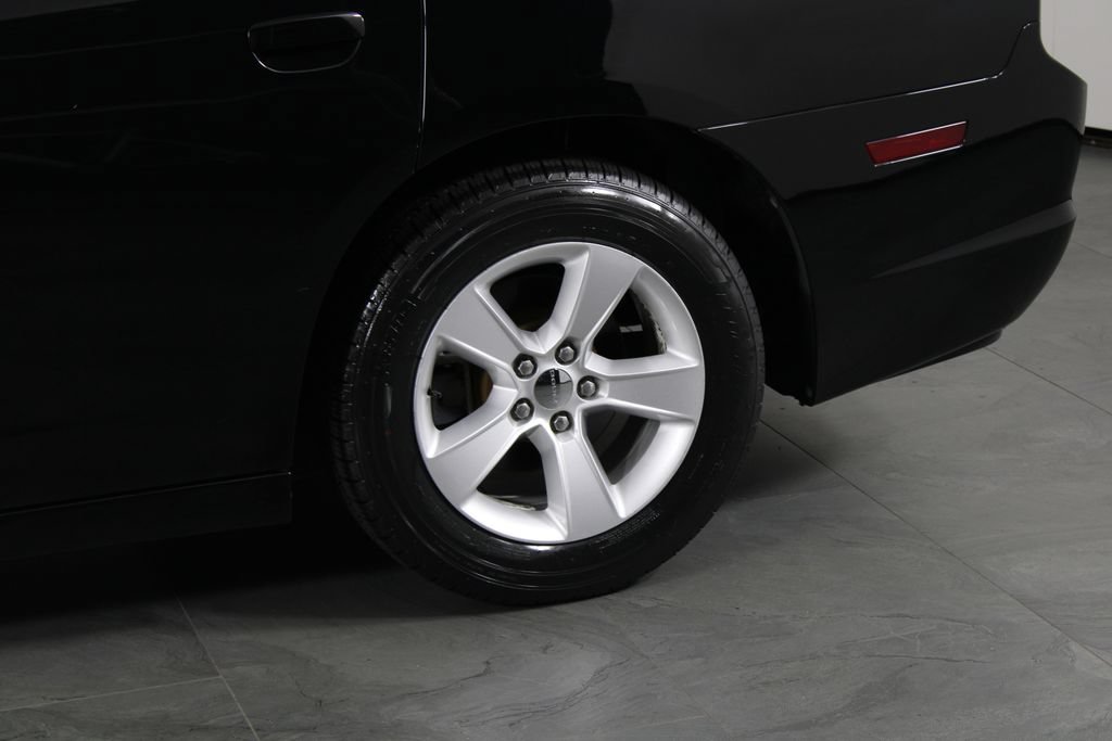 Used 2013 Dodge Charger SE w/ Connectivity Group RWD image 14