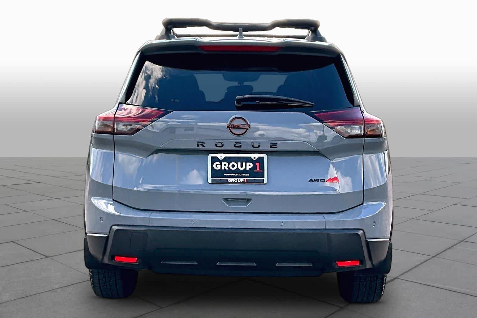 Certified 2025 Nissan Rogue SV AWD/4WD image 4