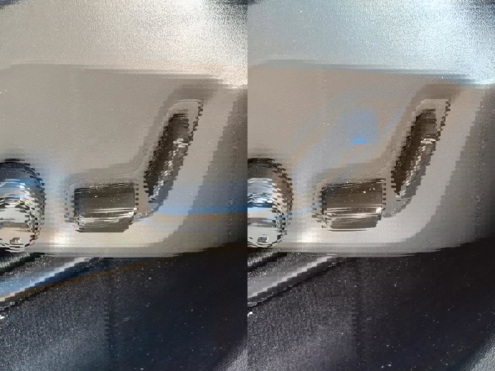 Used 2023 Volvo XC60 B5 Ultimate image 18