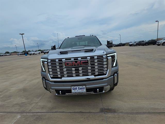 Used 2026 GMC Sierra 3500 Denali w/ Denali Reserve Package AWD/4WD image 9