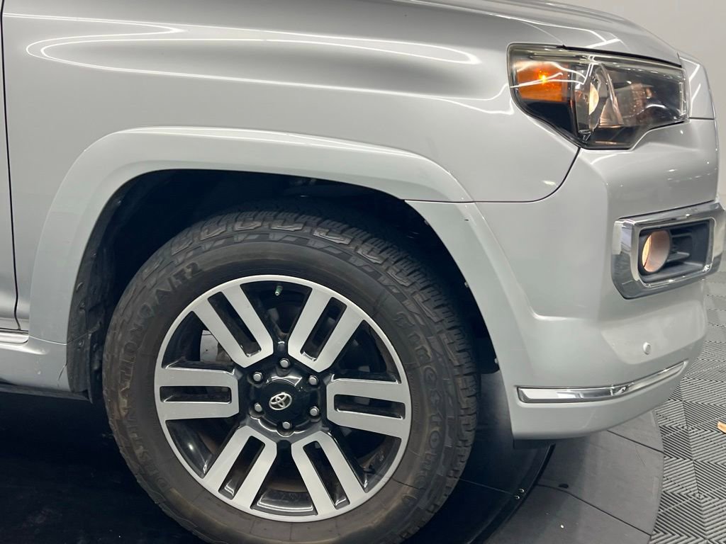 Used 2018 Toyota 4Runner Limited AWD/4WD image 5