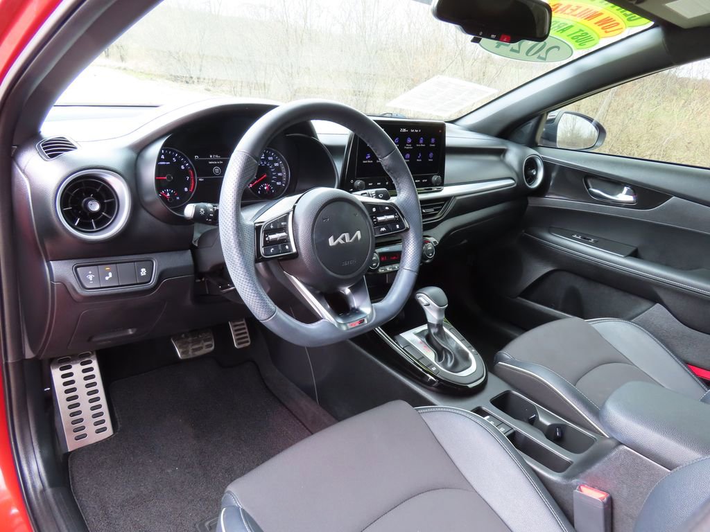 Certified 2024 Kia Forte GT-Line image 18