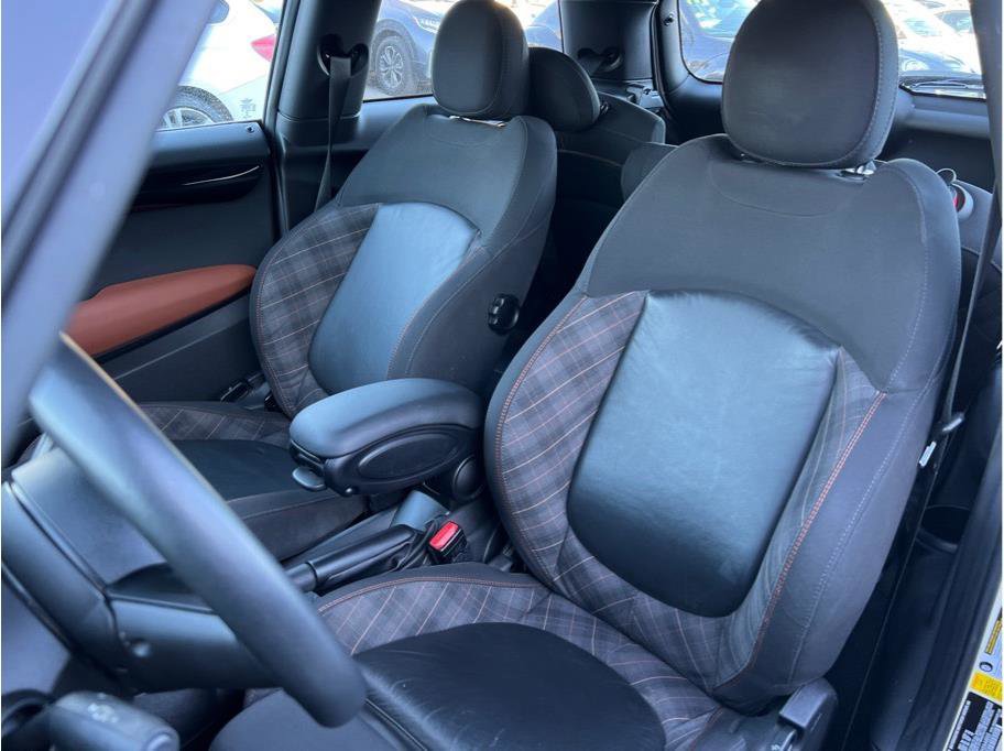 Used 2017 MINI Cooper S image 8