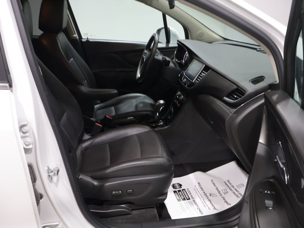 Used 2017 Buick Encore Essence w/ Experience Buick Package AWD/4WD image 21