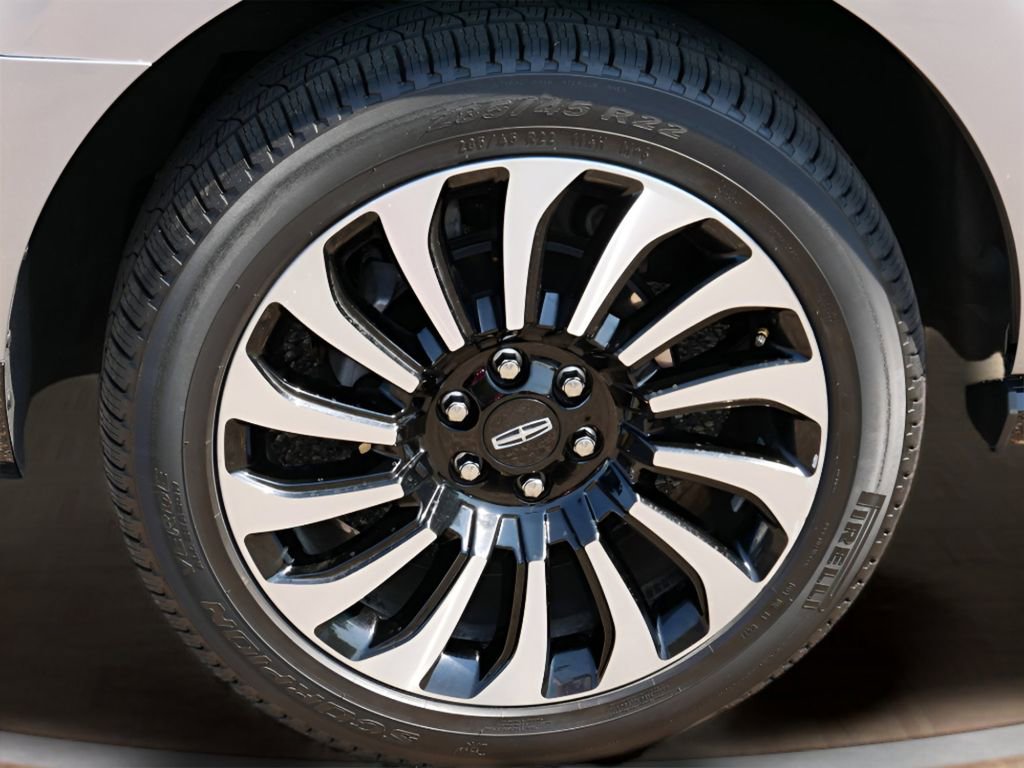 Used 2024 Lincoln Navigator Black Label image 9