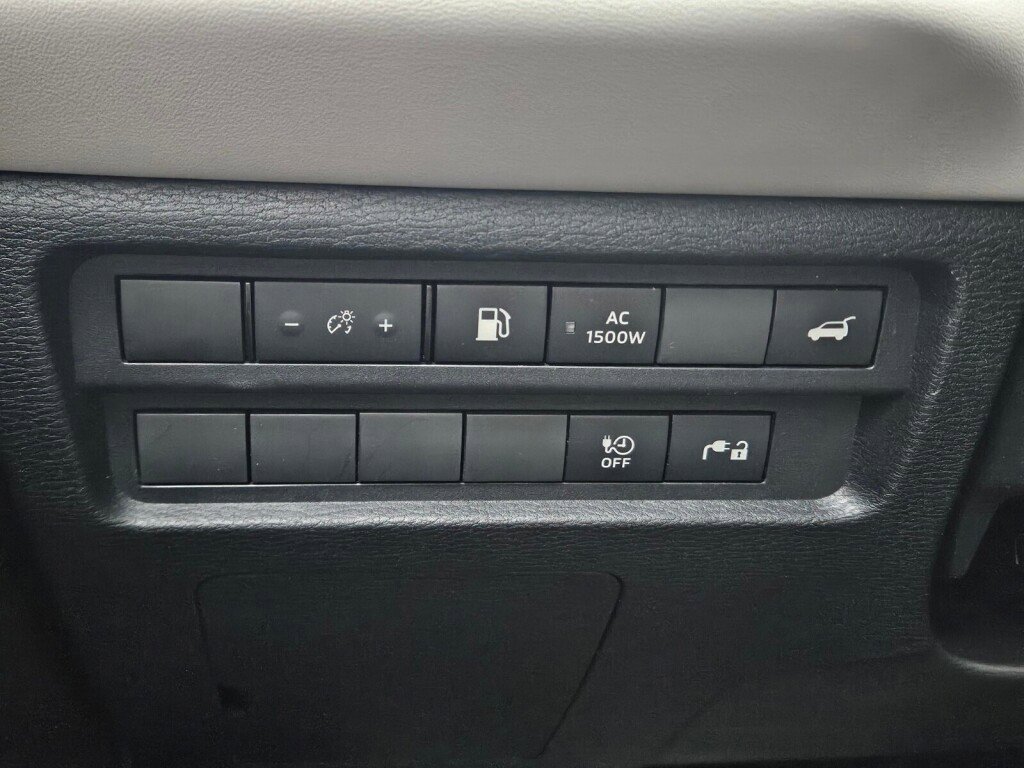 Used 2023 Mitsubishi Outlander SEL image 23