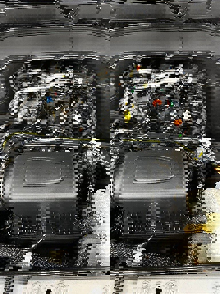 Used 2021 Ford Explorer XLT w/ Equipment Group 202A image 7