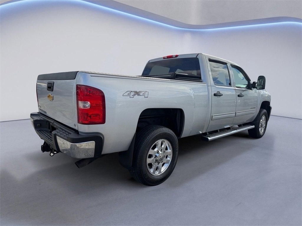 Used 2012 Chevrolet Silverado 2500 LT w/ Interior Plus Package image 5
