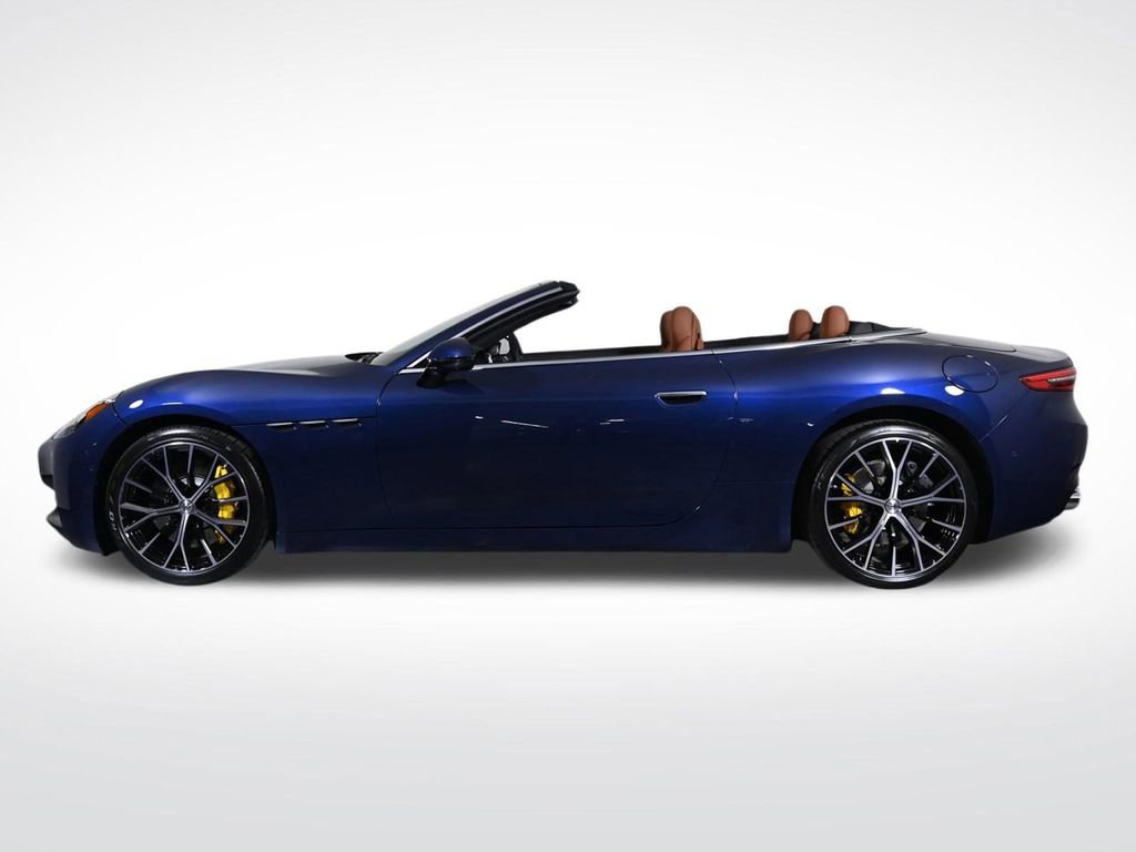 New 2026 Maserati GranCabrio Modena image 2