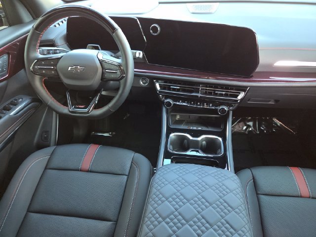 Used 2026 Chevrolet Traverse RS w/ LPO, Floor Liner Package AWD/4WD image 34