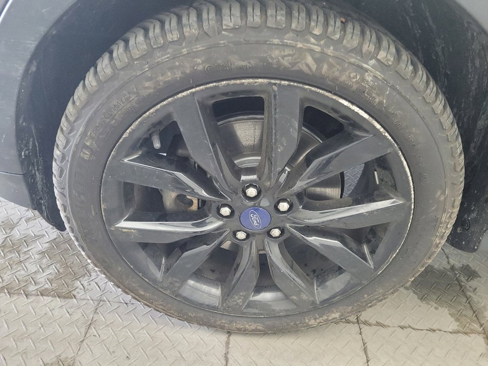Used 2017 Ford Escape SE w/ Equipment Group 201A AWD/4WD image 31