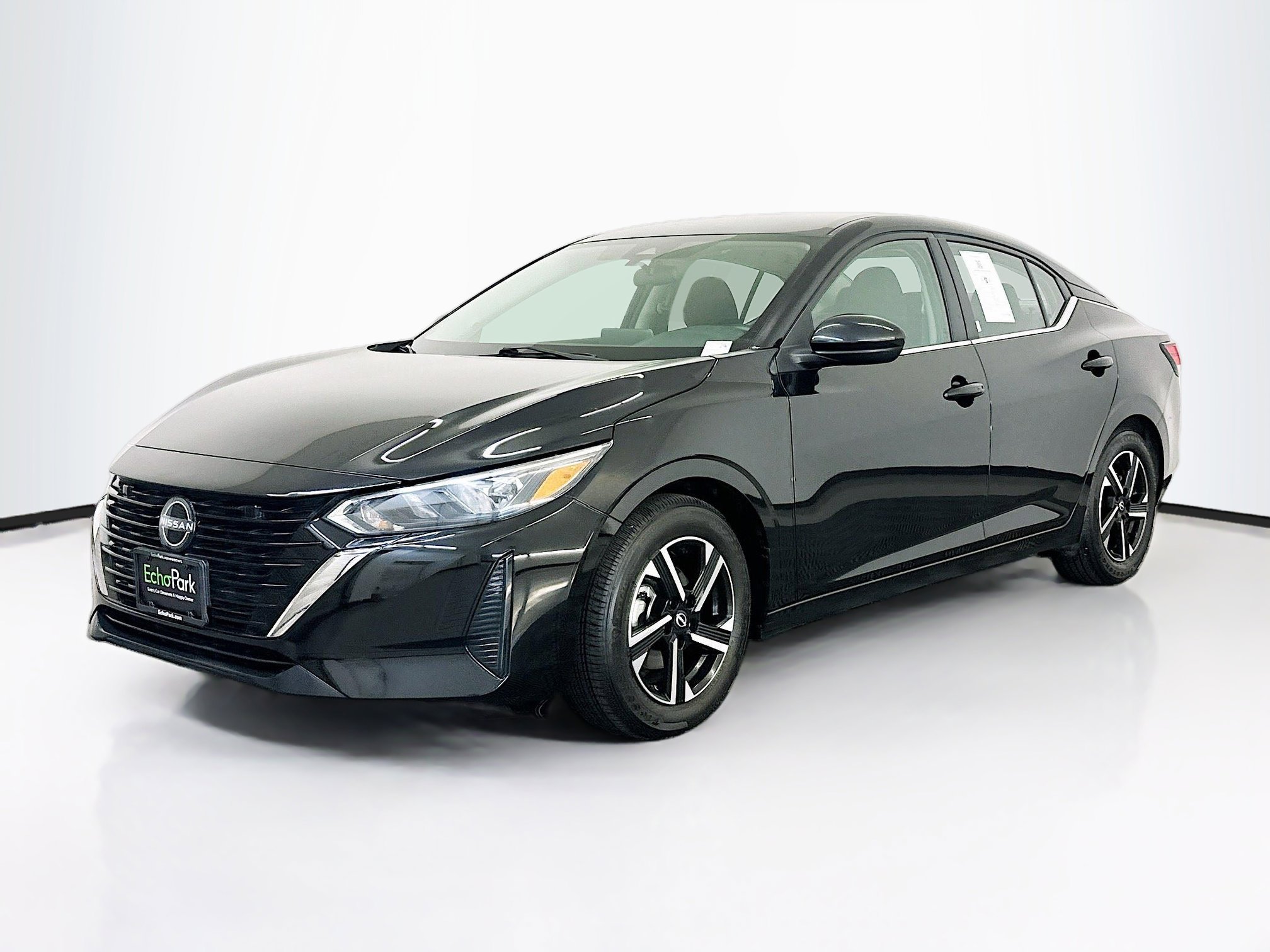 Used 2024 Nissan Sentra SV FWD image 3