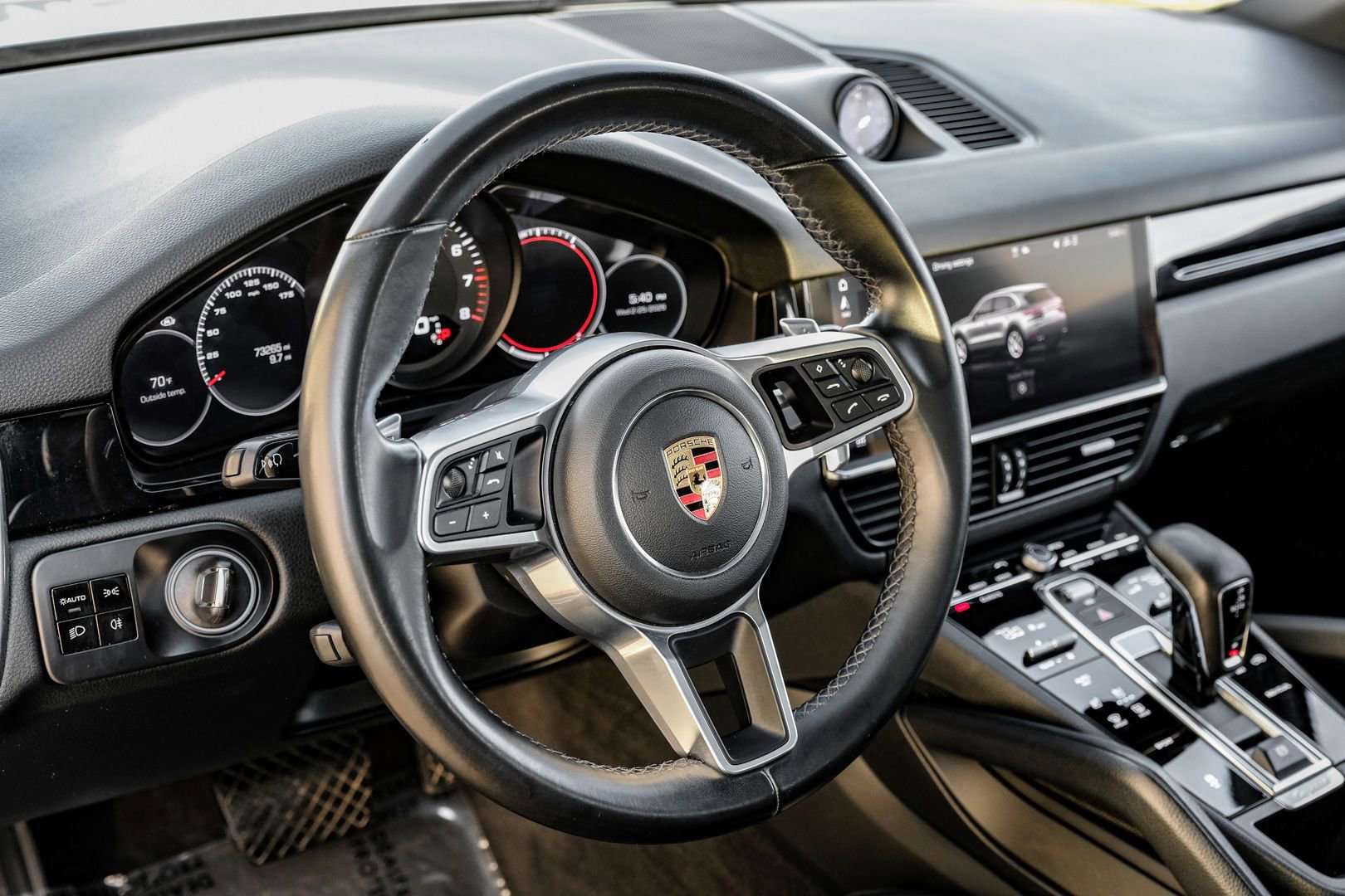 Used 2020 Porsche Cayenne image 14