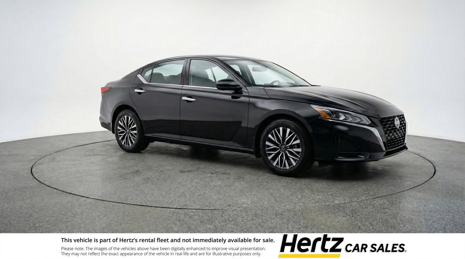 Used 2025 Nissan Altima 2.5 SV image 1
