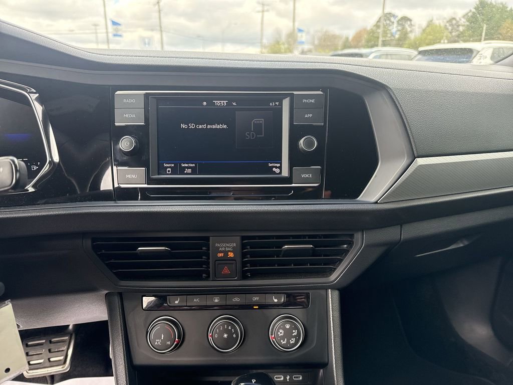 Used 2024 Volkswagen Jetta Sport image 11