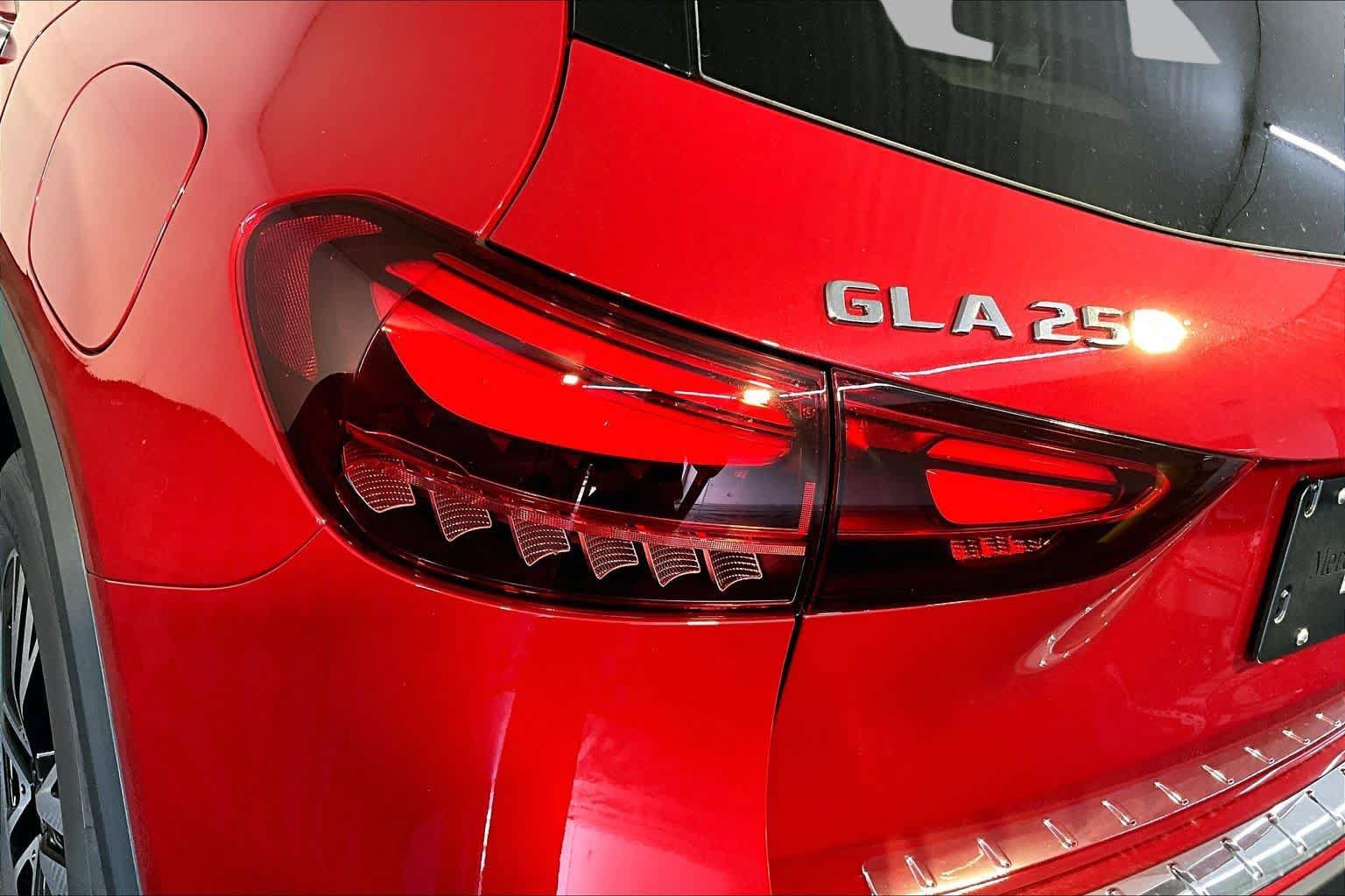 New 2026 Mercedes-Benz GLA 250 4MATIC image 5