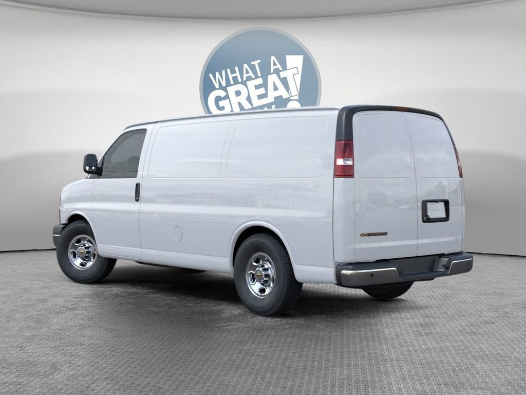 New 2026 Chevrolet Express 2500 w/ Driver Convenience Package RWD image 3