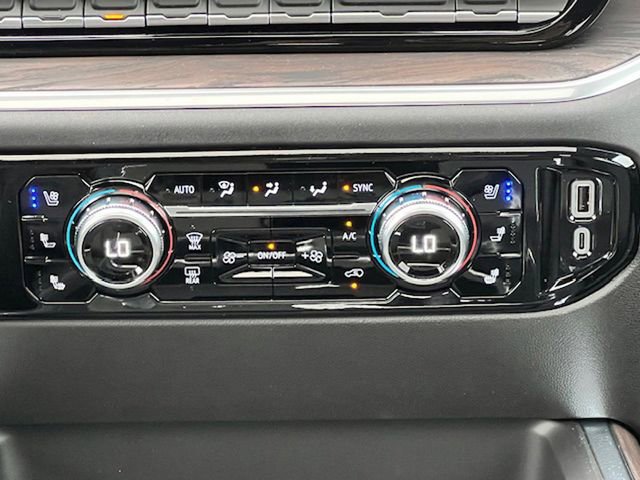 New 2025 GMC Sierra 2500 SLT w/ SLT Premium Package image 26