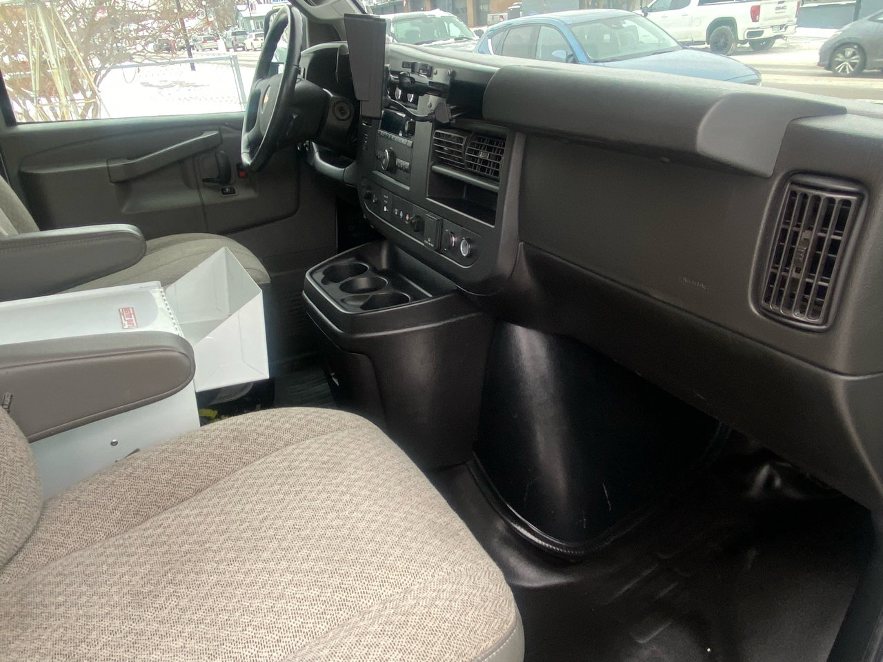 Used 2021 Chevrolet Express 3500 w/ Power Convenience Package image 18