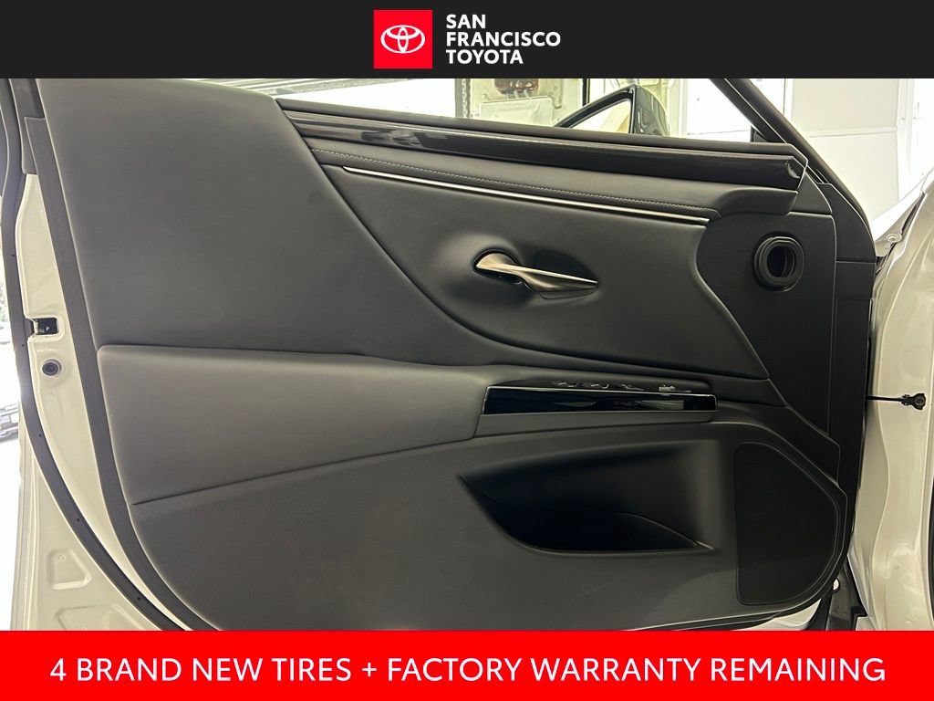 Used 2024 Lexus ES 350 w/ Accessory Package (Z1) FWD image 38