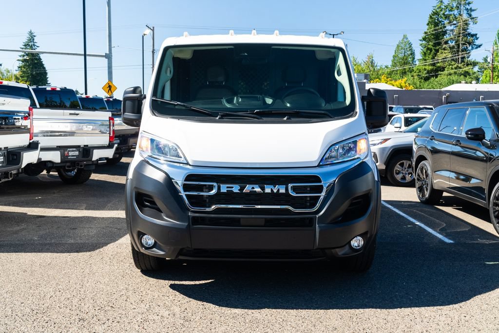 Used 2025 RAM ProMaster 2500 w/ U-Haul Equipment Group FWD image 2