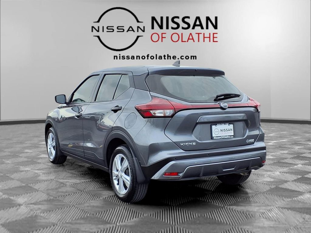 Certified 2025 Nissan Kicks Play S image 3