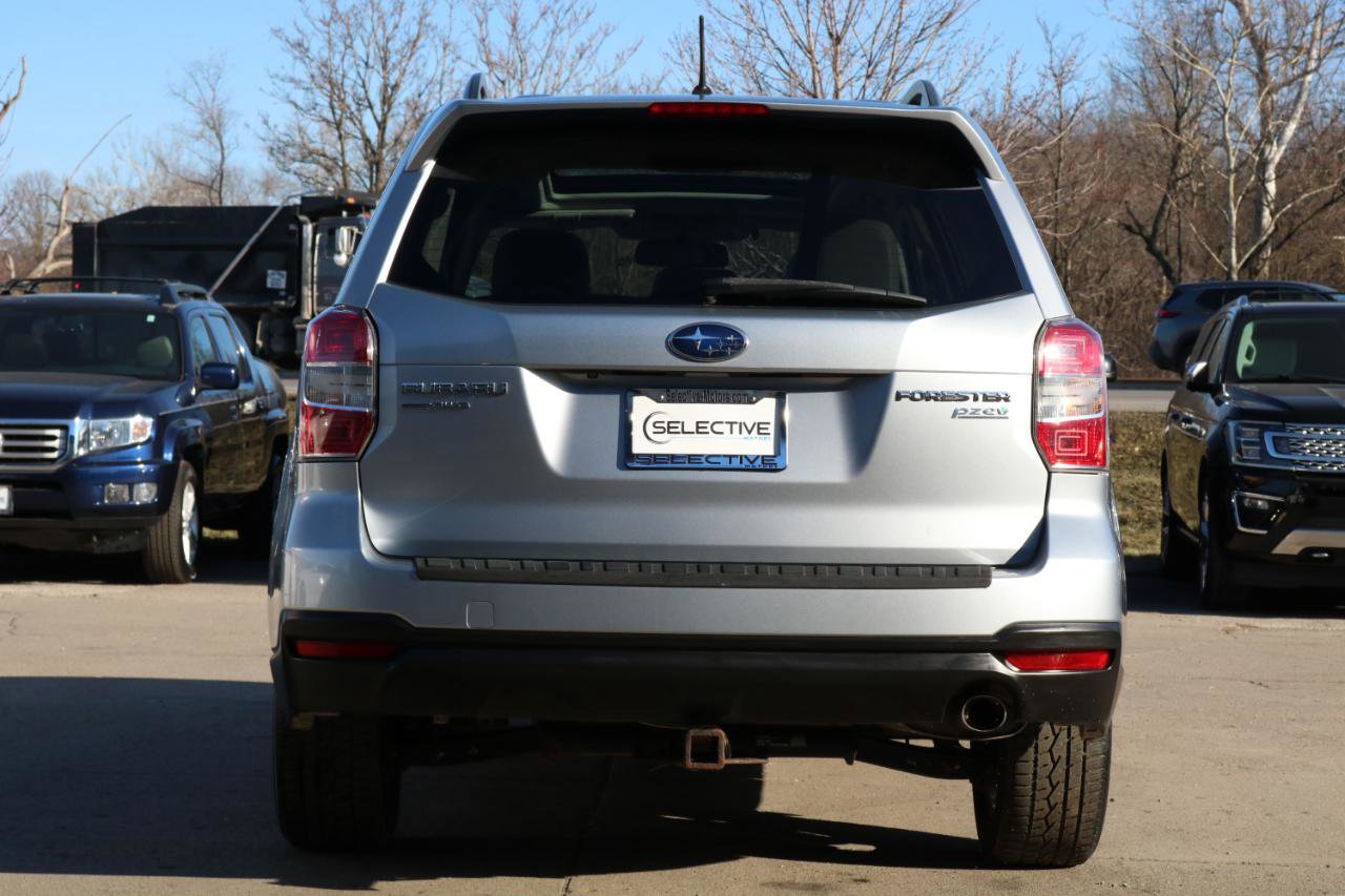 Used 2015 Subaru Forester 2.5i Limited image 11