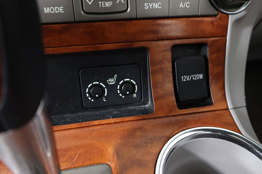 Used 2009 Toyota Highlander Limited AWD/4WD image 38