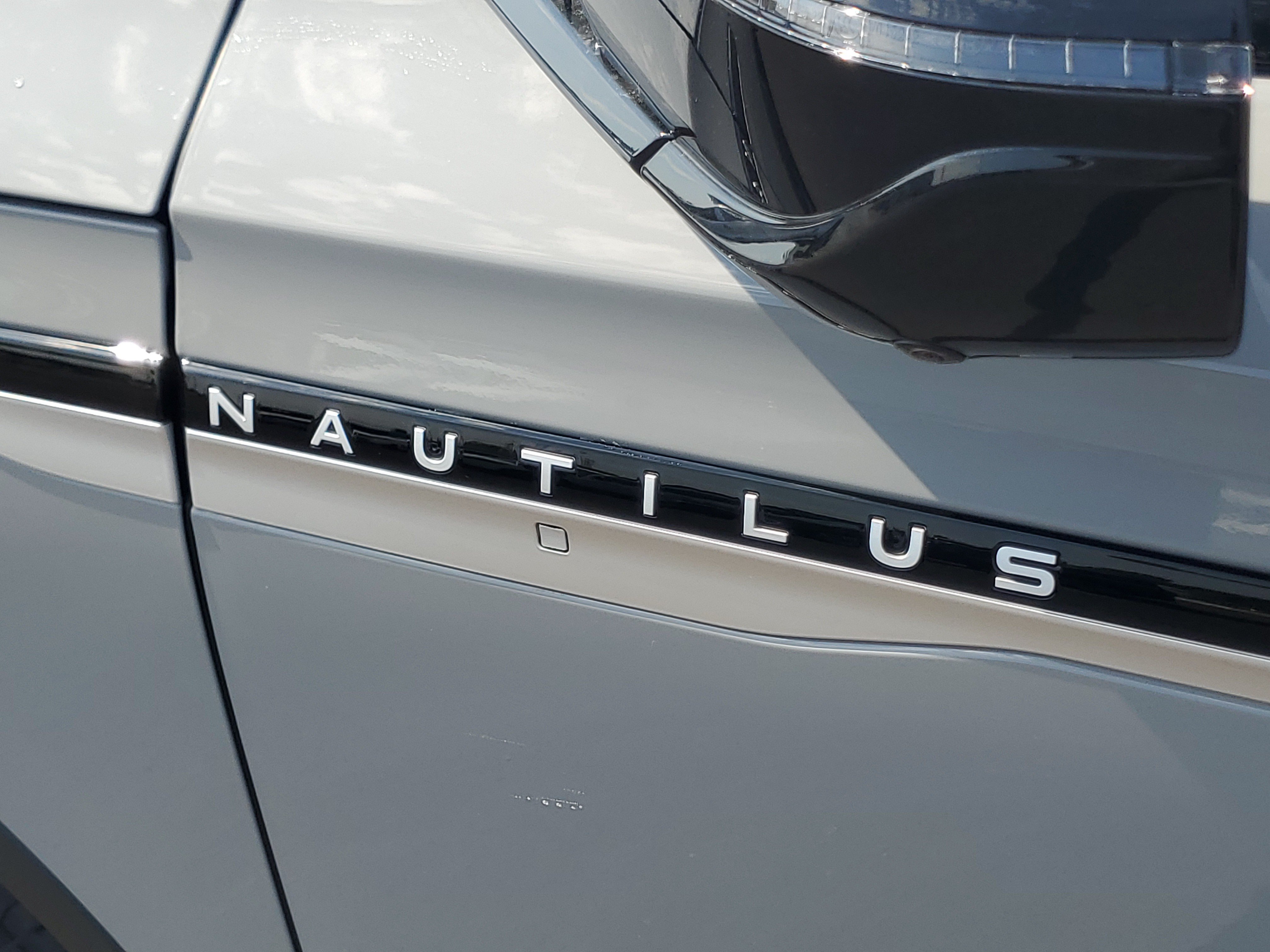 New 2026 Lincoln Nautilus Premier w/ Equipment Group 102A AWD/4WD image 7