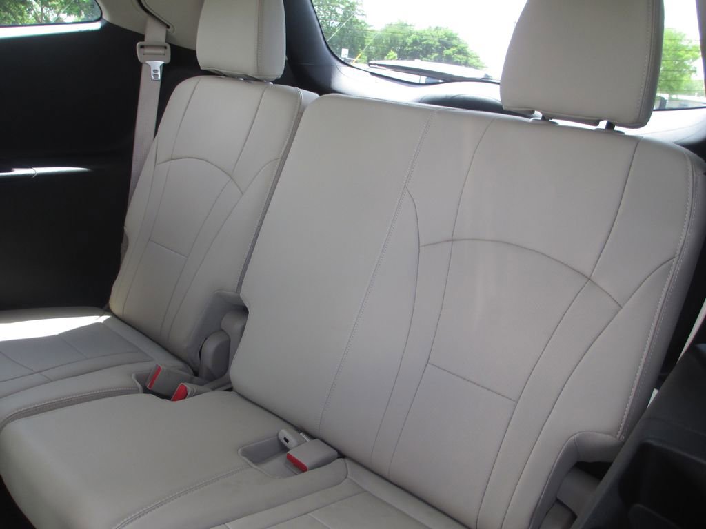 Used 2019 Buick Enclave Premium FWD image 23