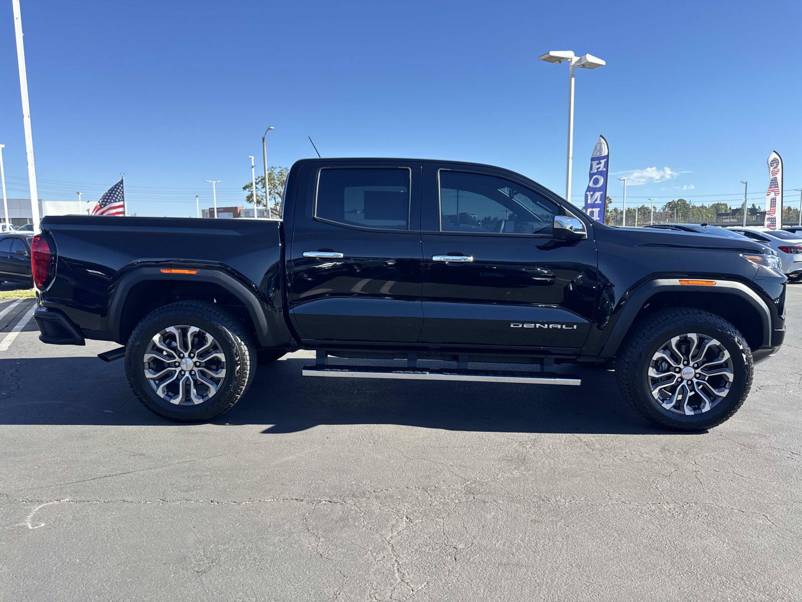 Used 2026 GMC Canyon Denali AWD/4WD image 6