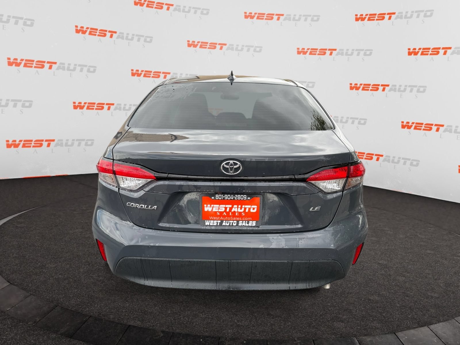 Used 2024 Toyota Corolla LE FWD image 4