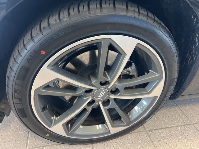 Used 2019 Audi A4 2.0T Premium FWD image 33
