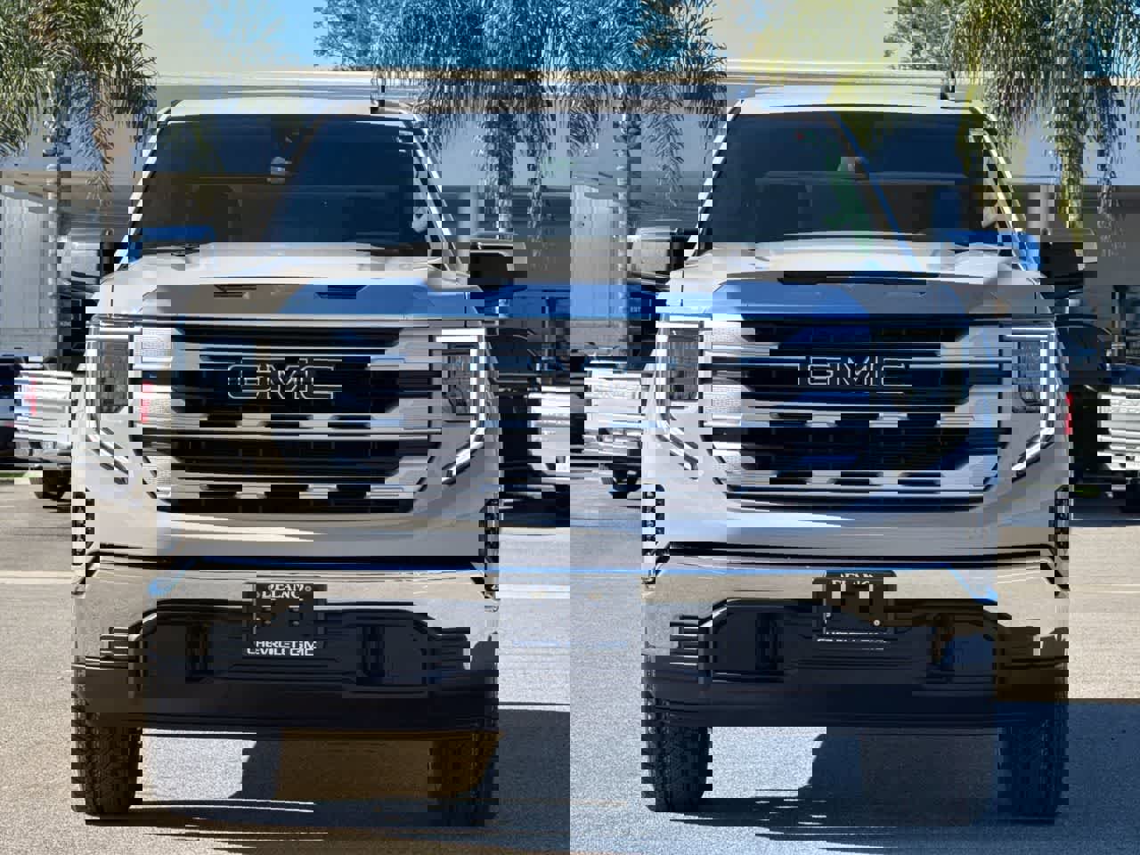 New 2026 GMC Sierra 1500 SLE w/ LPO, Black Badging Package image 16