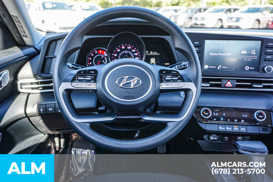 Used 2023 Hyundai Elantra SEL FWD image 27